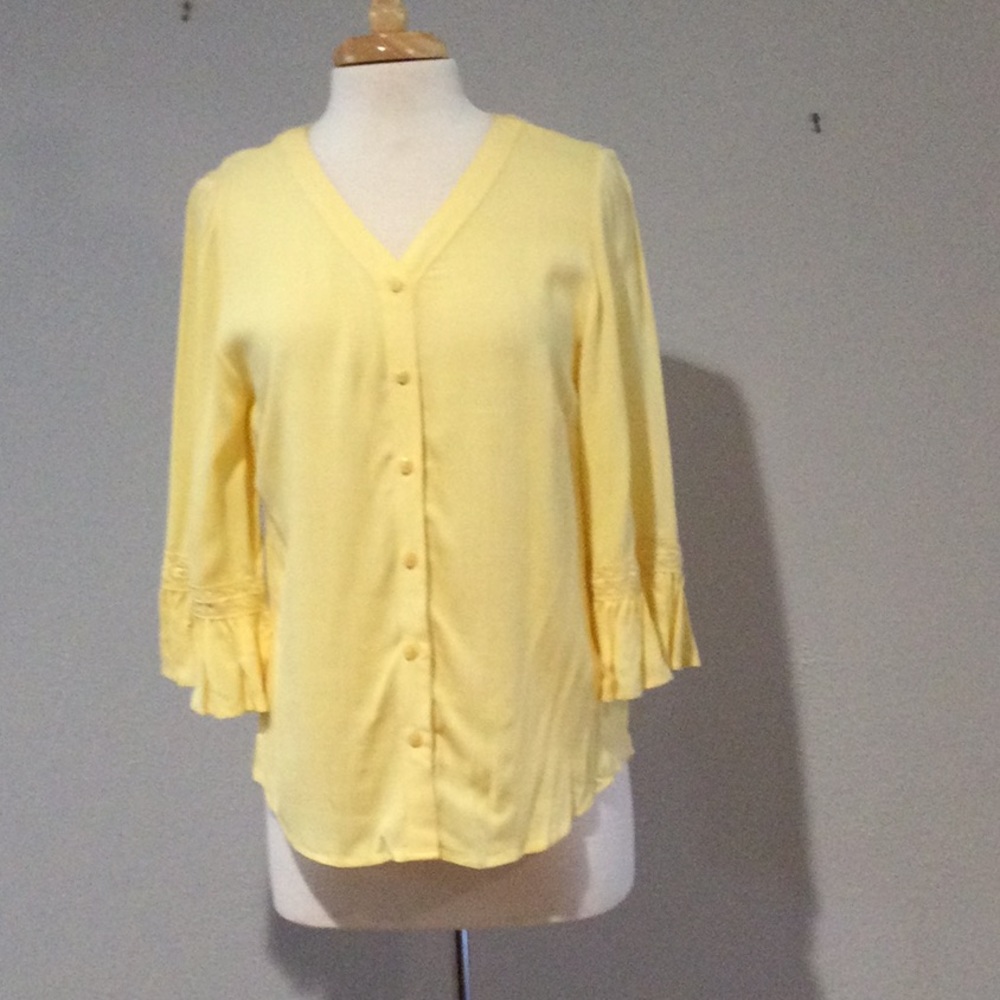 Chico's Yellow 3/4 Flared Sleeve Button Front 100% Rayon Blouse Size 0/S/4